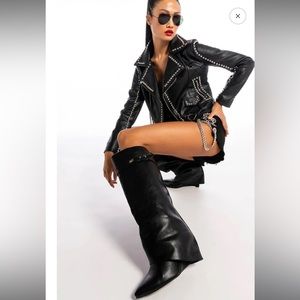 AZALEA WANG STUCK ON YOU WEDGE BOOT IN BLACK